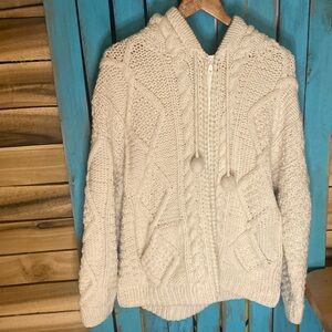 Milma’s Crafts llama wool hooded cardigan sweater cream made Ecuador size Large